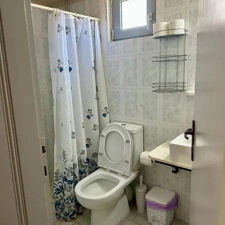 Blue Wave Apartment *