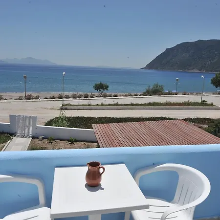 Blue Wave Apartment